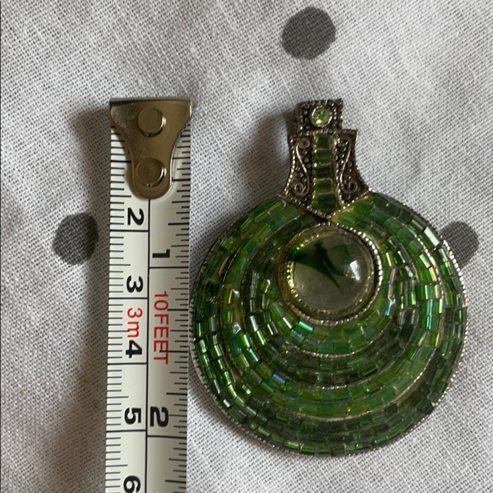 Vintage Green Charm Silver-tone. Perfect for Christmas - Picture 4 of 5
